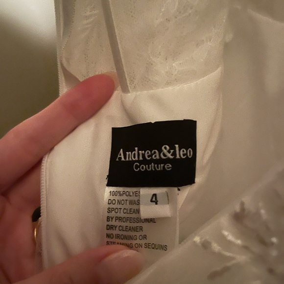 BRIDAL DRESS - Picture 4 of 6